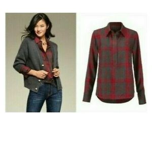 CAbi Cunningham EUC popover blouse.